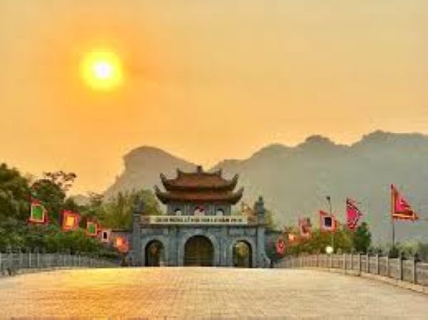www.funnytravel.vn