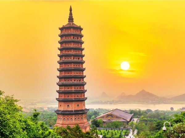 www.funnytravel.vn